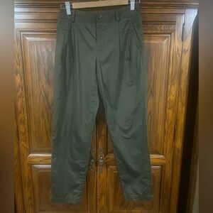 Club Monaco pleated Green Pants 00